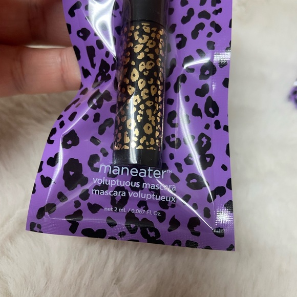 New bundle of 2 deluxe size Tarte maneater voluptuous mascara - Picture 4 of 6